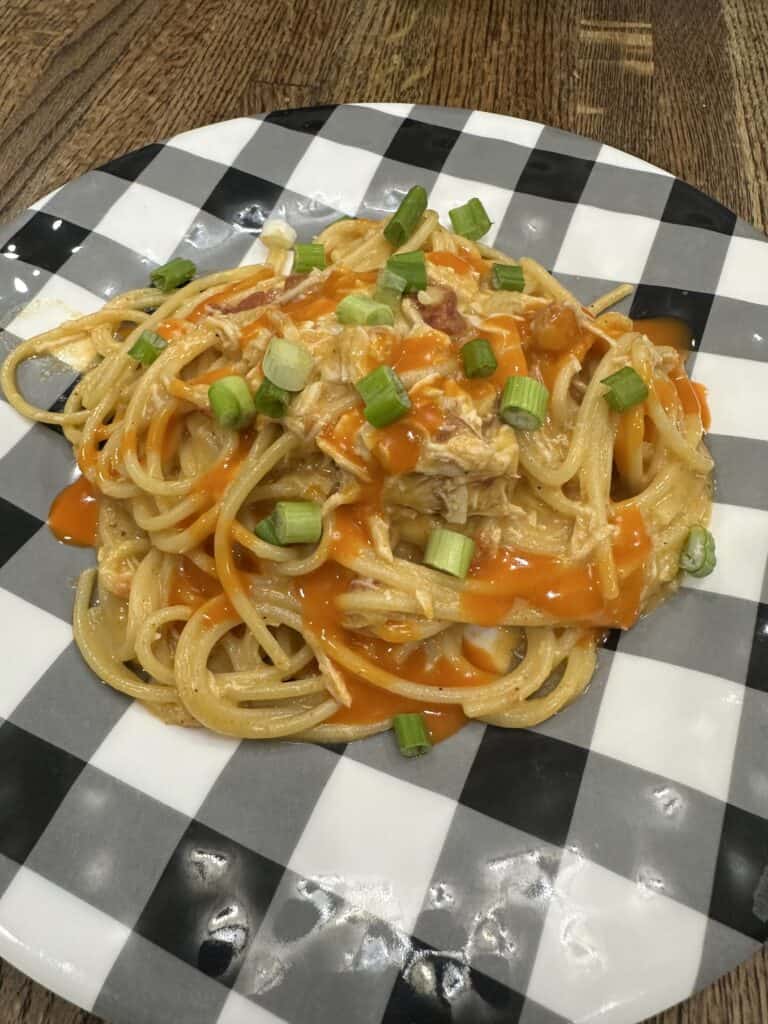 Crockpot Buffalo Chicken Spaghetti