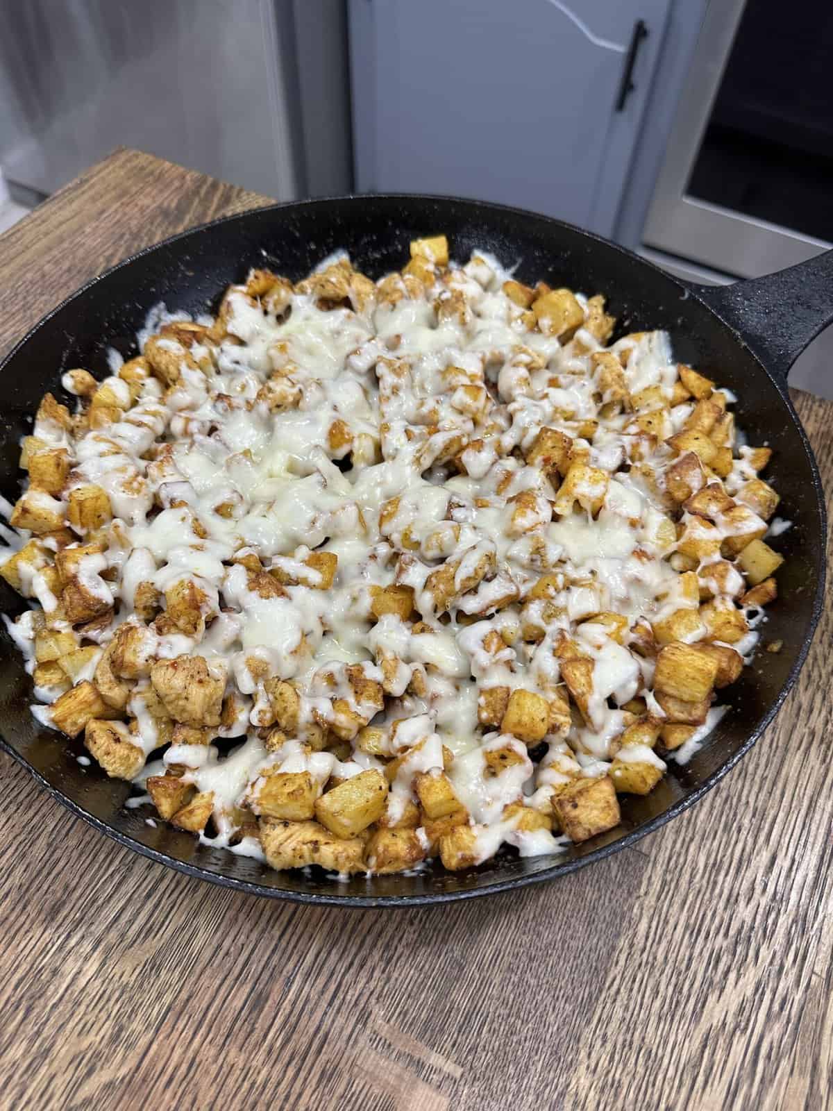 Delicious Garlic Parmesan Chicken and Potatoes Recipe