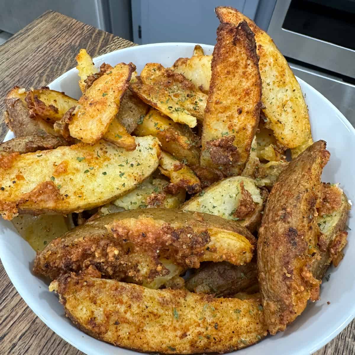 Air Fryer Potato Wedges Recipe {How to Make Crispy Potato Wedges}