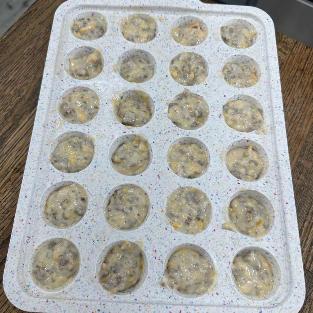 Giant Cupcake Pan - Baking Bites