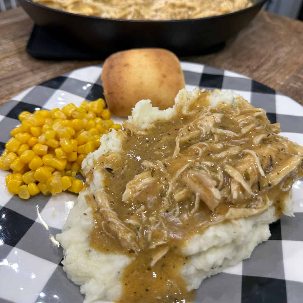Grandma's Smothered Chicken - Chef Lorious