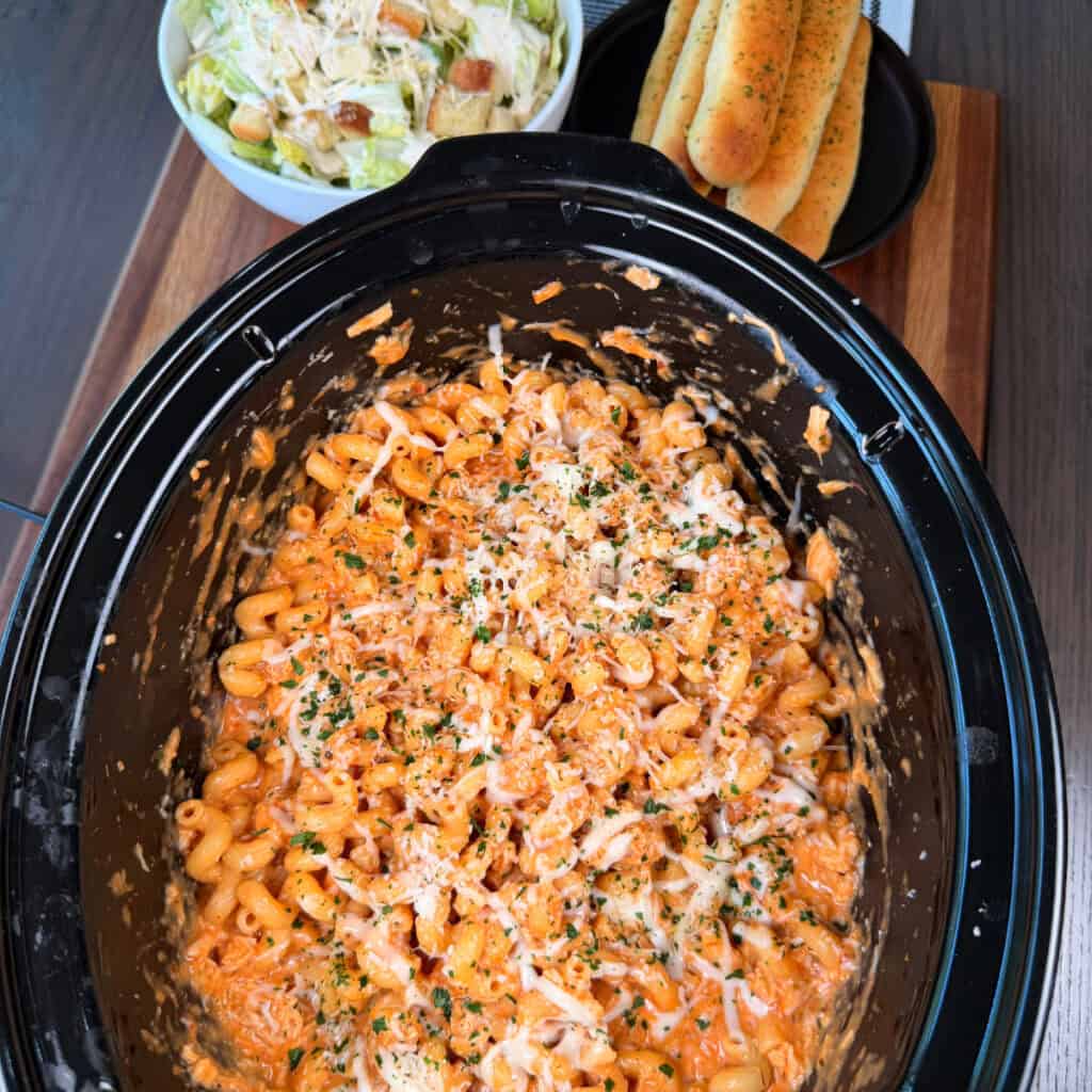 Crockpot Creamy Chicken Pasta