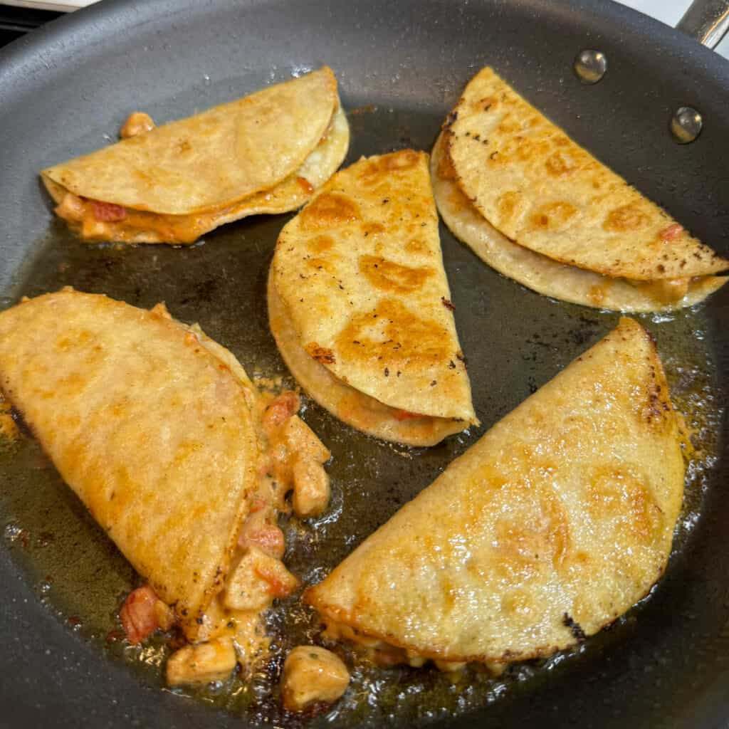 Cheesy Rotel Chicken Tacos