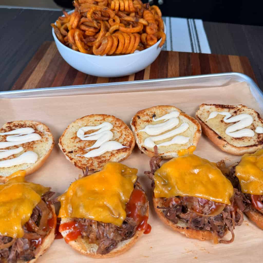 Shredded Beef and Cheddar Sandwiches