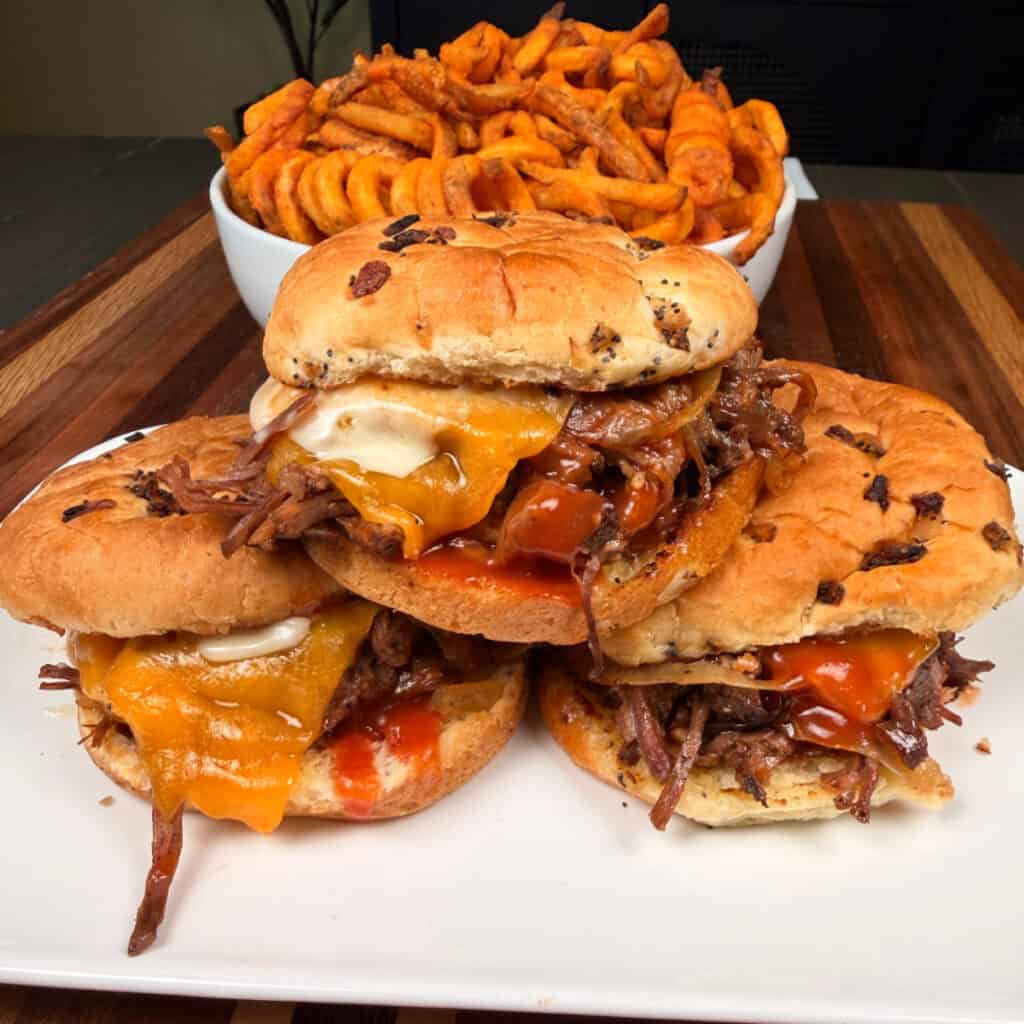 Crockpot Shredded Beef Sandwiches