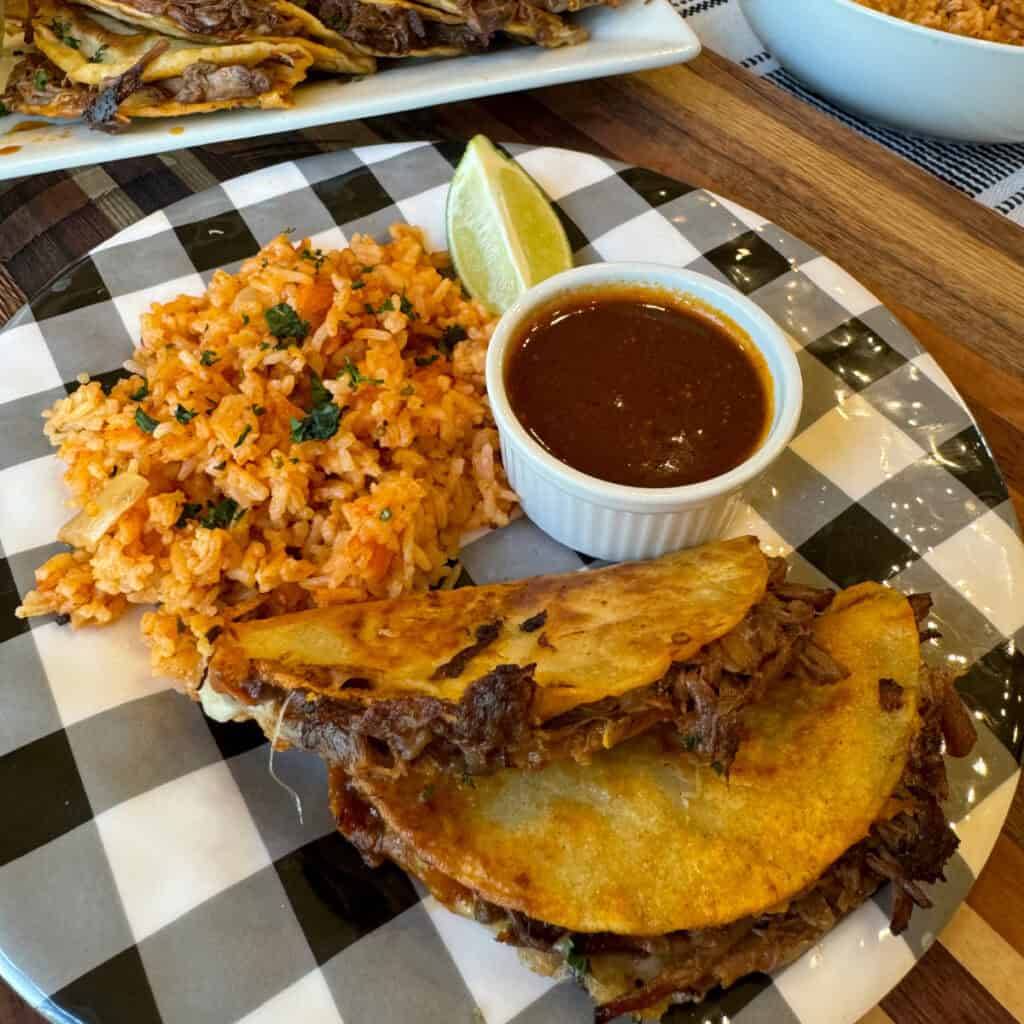 Crockpot Chipotle Beef Tacos