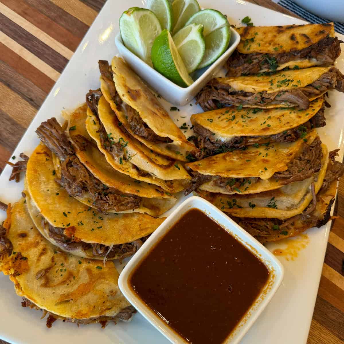 Crockpot Chipotle Beef Tacos