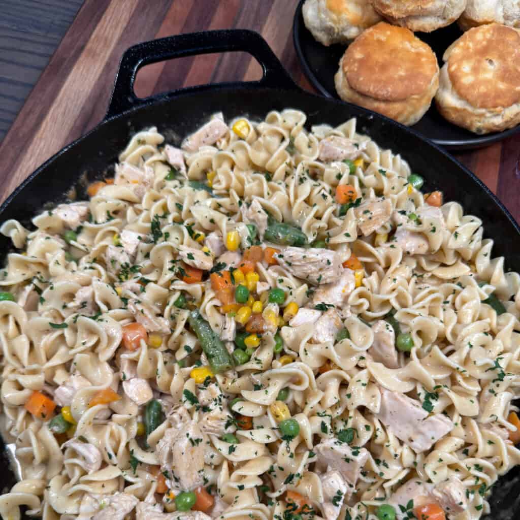 Creamy Pot Pie Chicken and Noodles