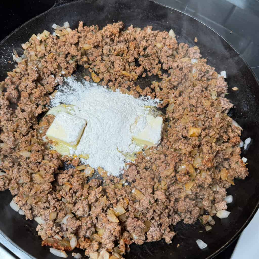 Ground beef and roux