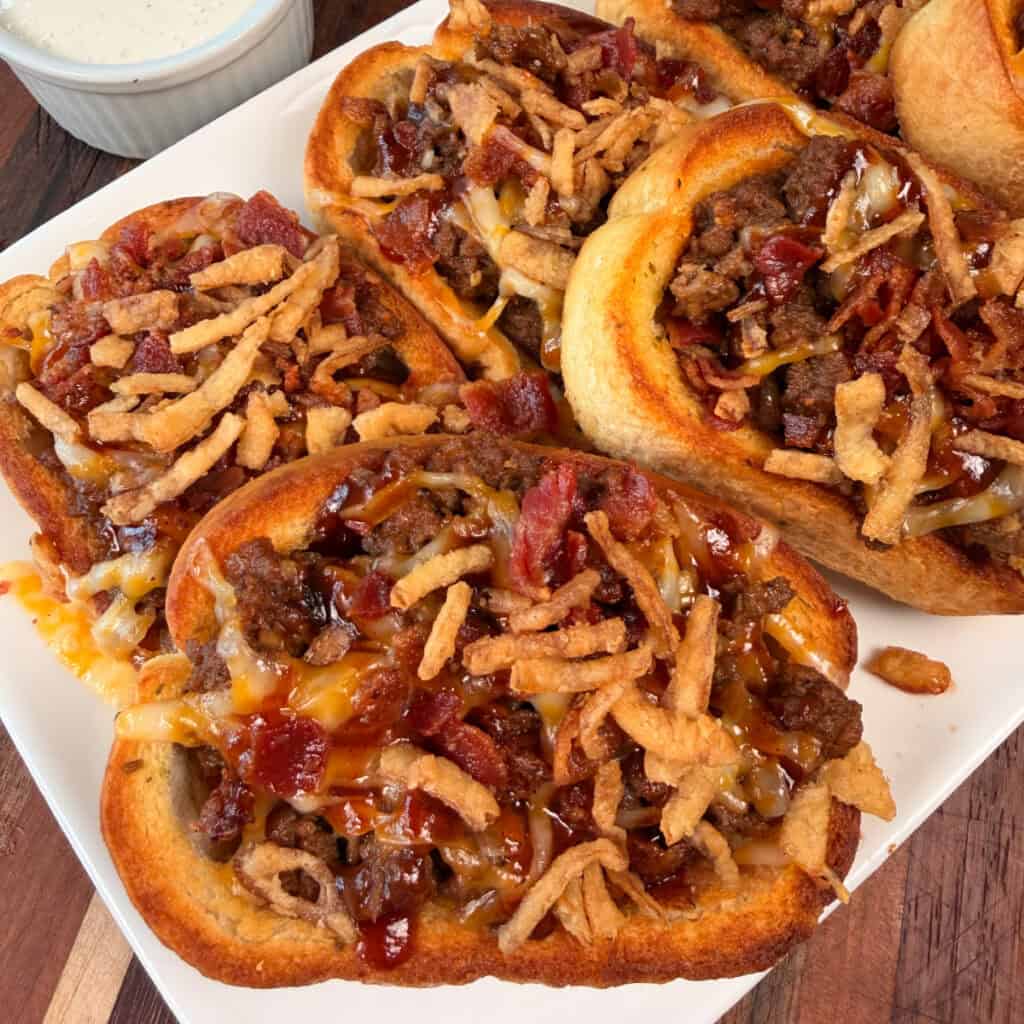 BBQ Cheeseburger Garlic Toast